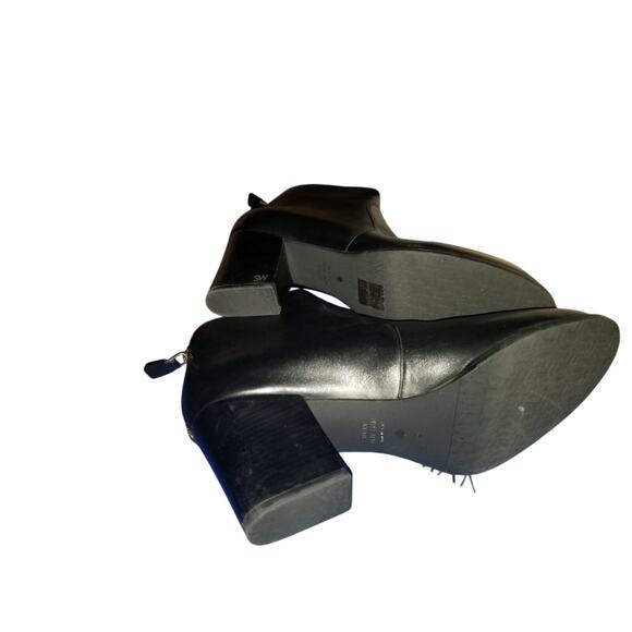 Stuart Weitzman Black Leather Boots ROMITA  Ankle Boots NEW  Size 9 - Picture 4 of 7
